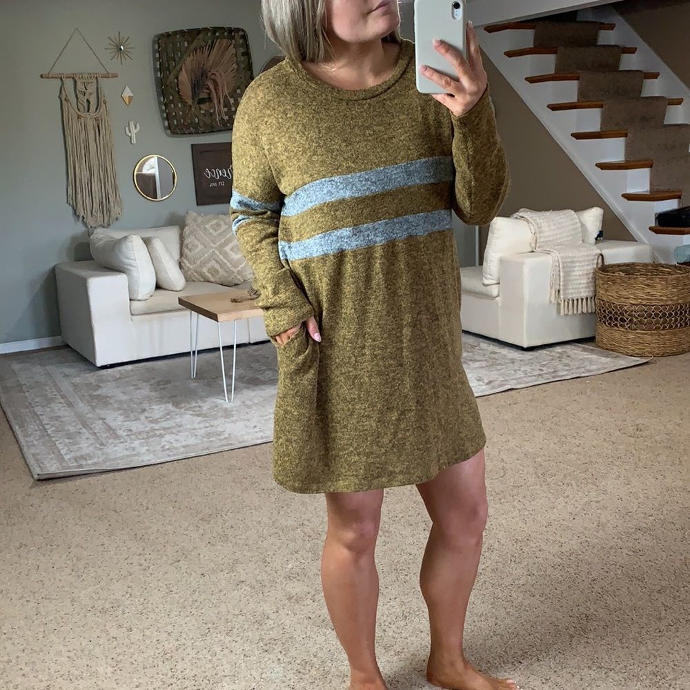 Long sleeve knit dress